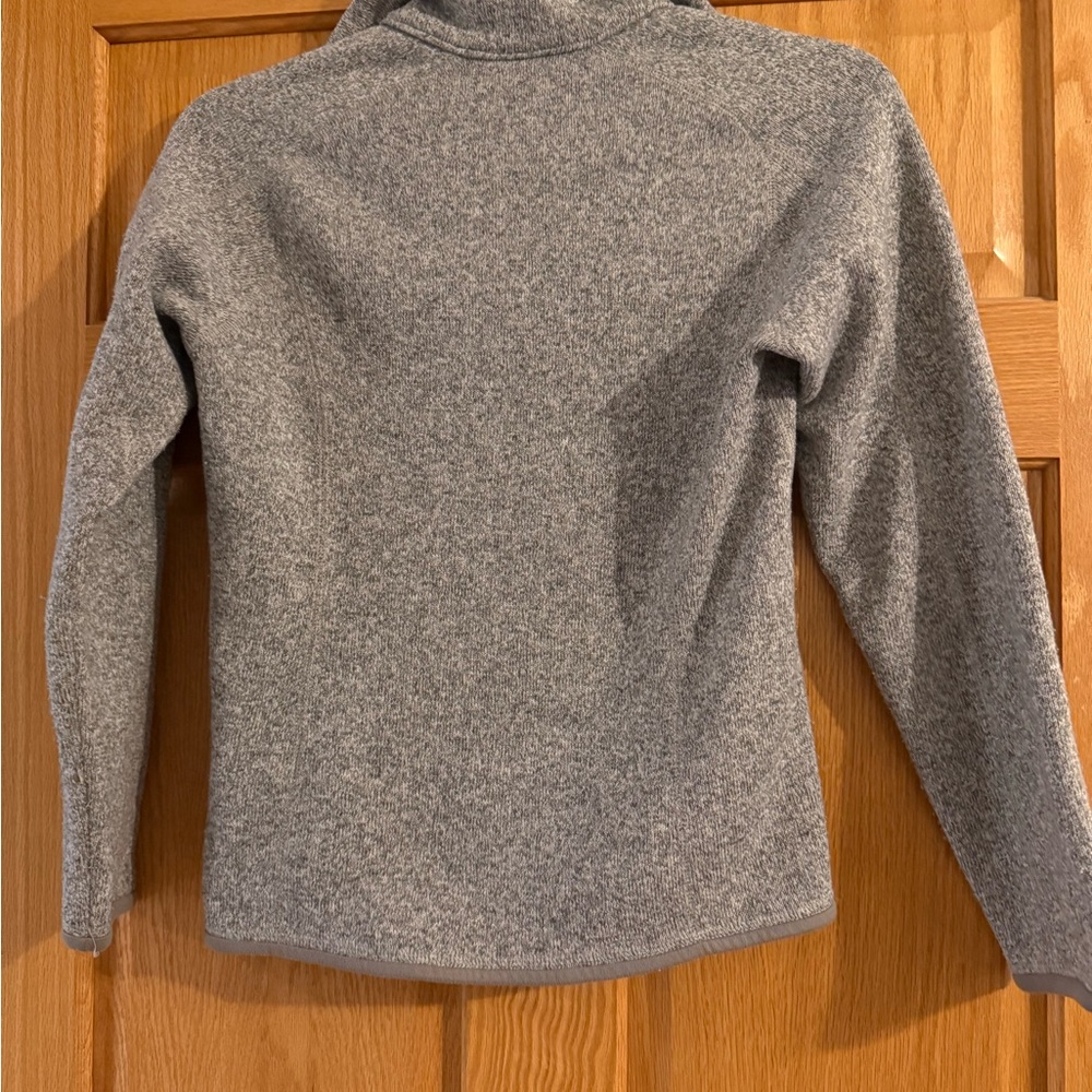 Patagonia gray 3/4 zip sweatshirt size women’s small with zipper pocket - Picture 5 of 6